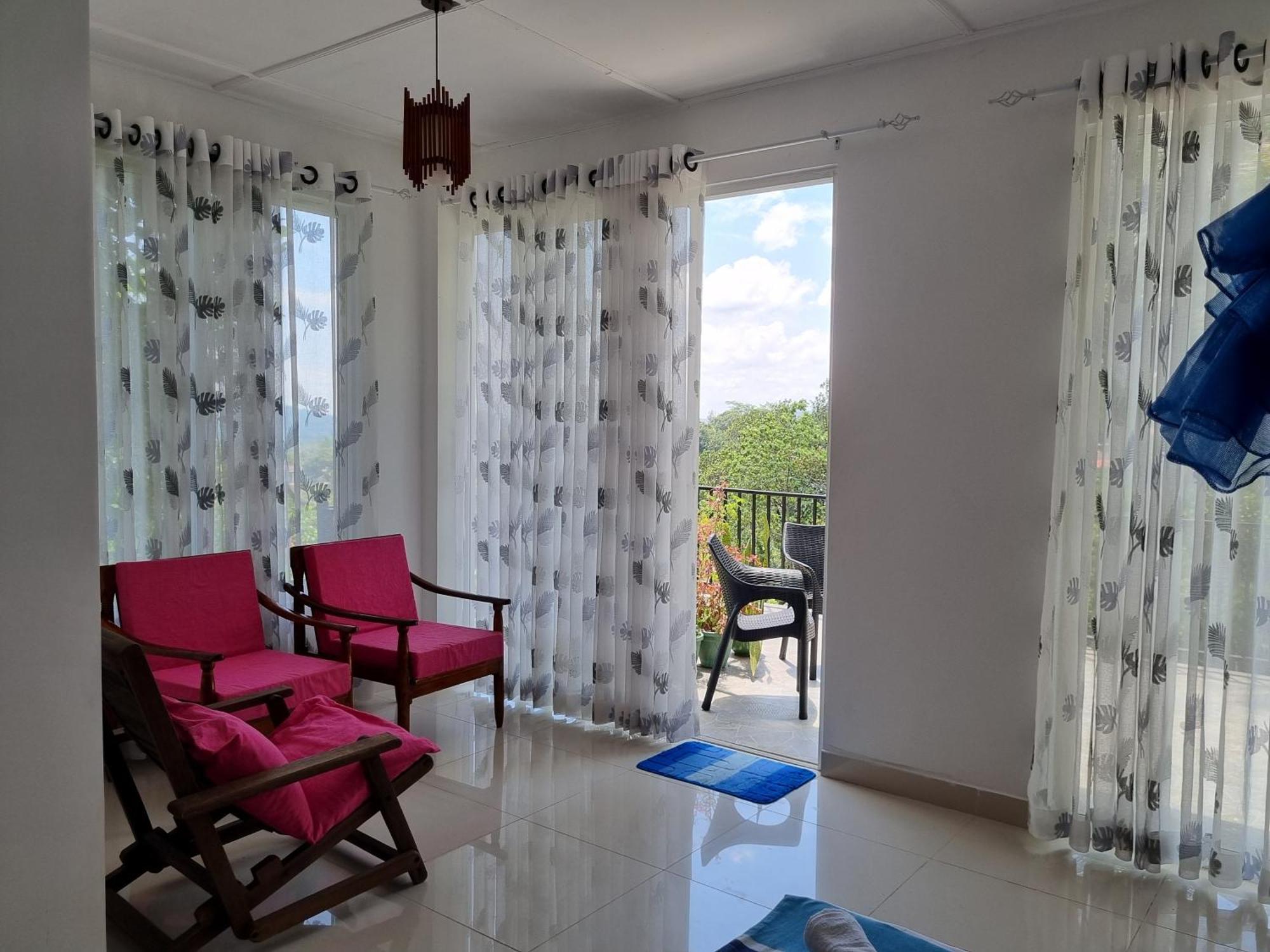 Squirrel'S Nest Otel Kandy Dış mekan fotoğraf